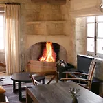 بيت ضيافة Apokryfo Traditional 4*