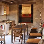 Apokryfo Traditional Guest house Lofou