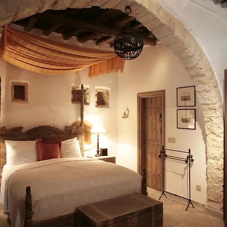 Apokryfo Traditional 4* Лофу