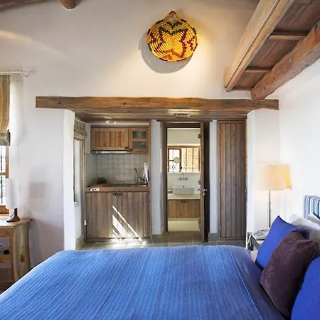 Apokryfo Traditional 4*