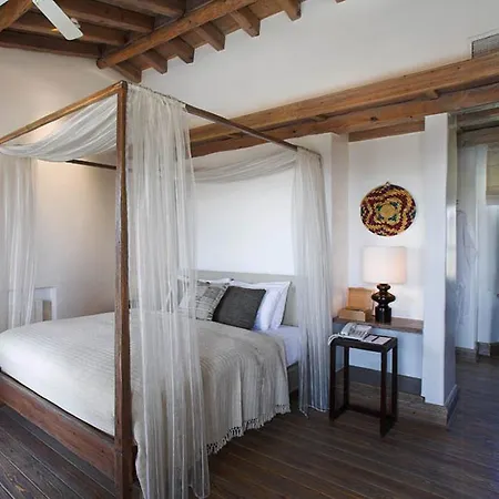 Apokryfo Traditional 4* Lofu