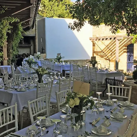 Apokryfo Traditional Affittacamere 4*