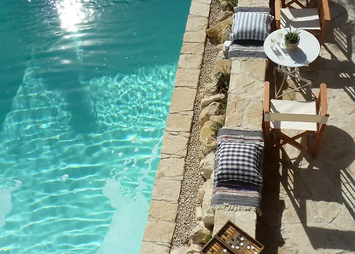 Apokryfo Traditional Lofou