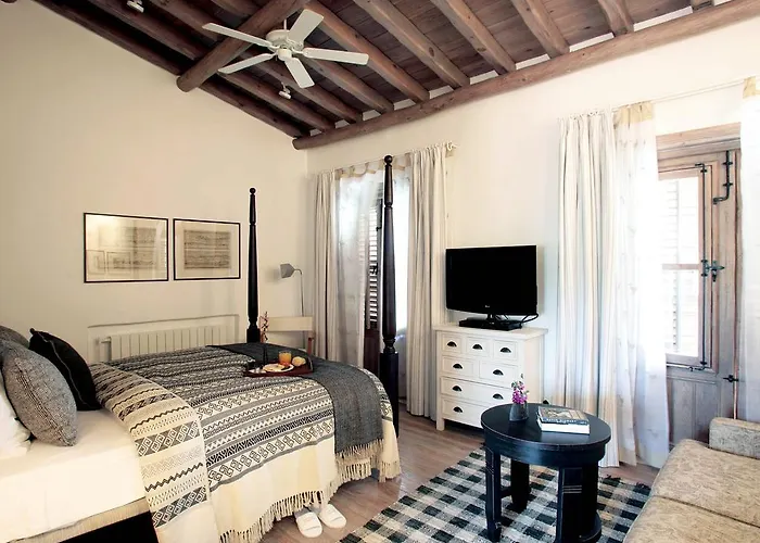 Apokryfo Traditional Lofou