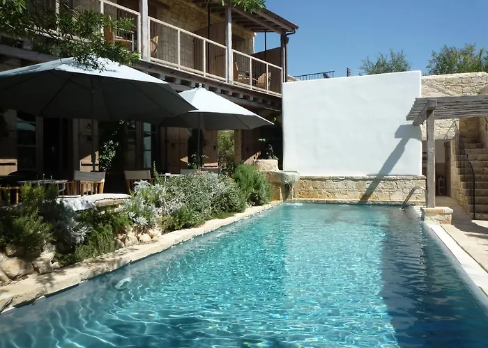 Apokryfo Traditional 4*